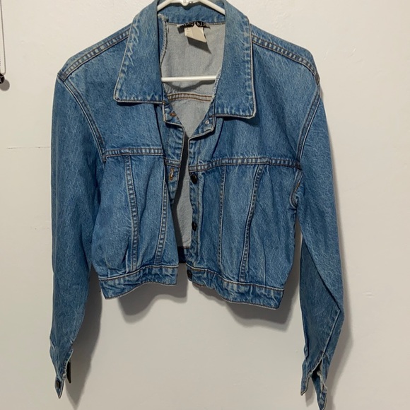 VTG 90’s Denim Jacket. - Picture 4 of 7